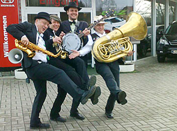 Ganz blau:  Mit Dixi-Motors-Biggi Ronneburg 2011